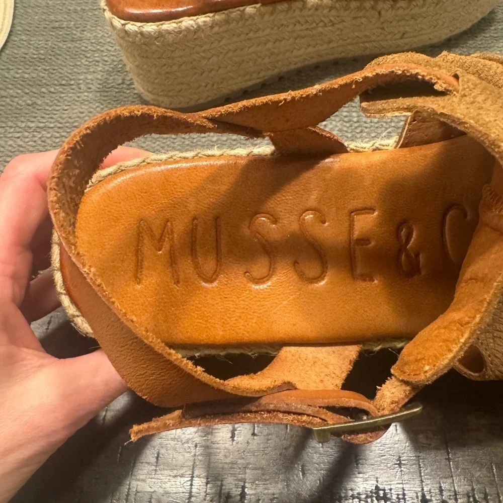 Women's Musse & Cloud Brown Sandals